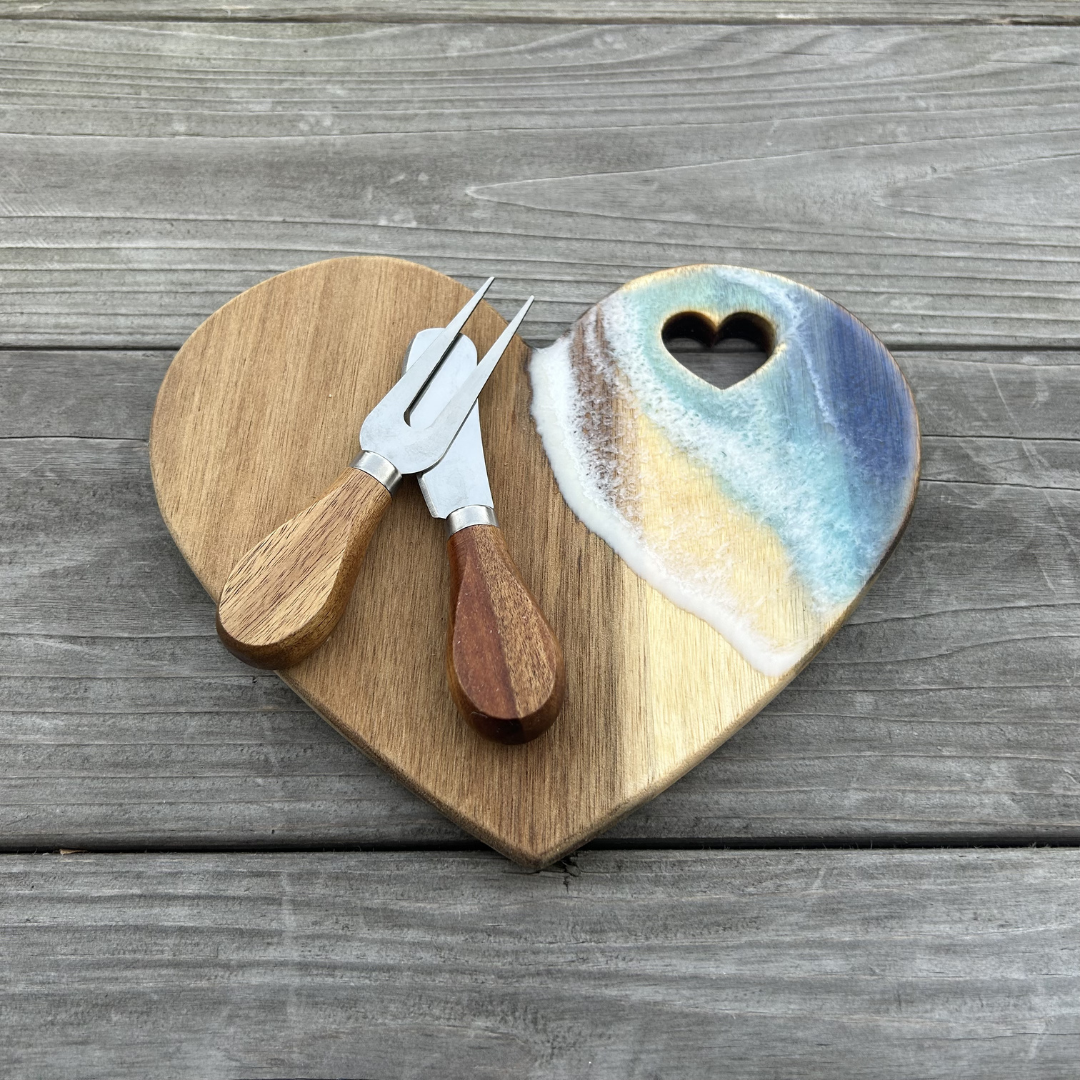Ocean-Resin Charcuterie Heart Gift Set